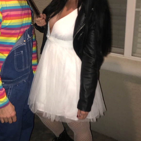 White Fashion Nova dress - Picture 5 of 6